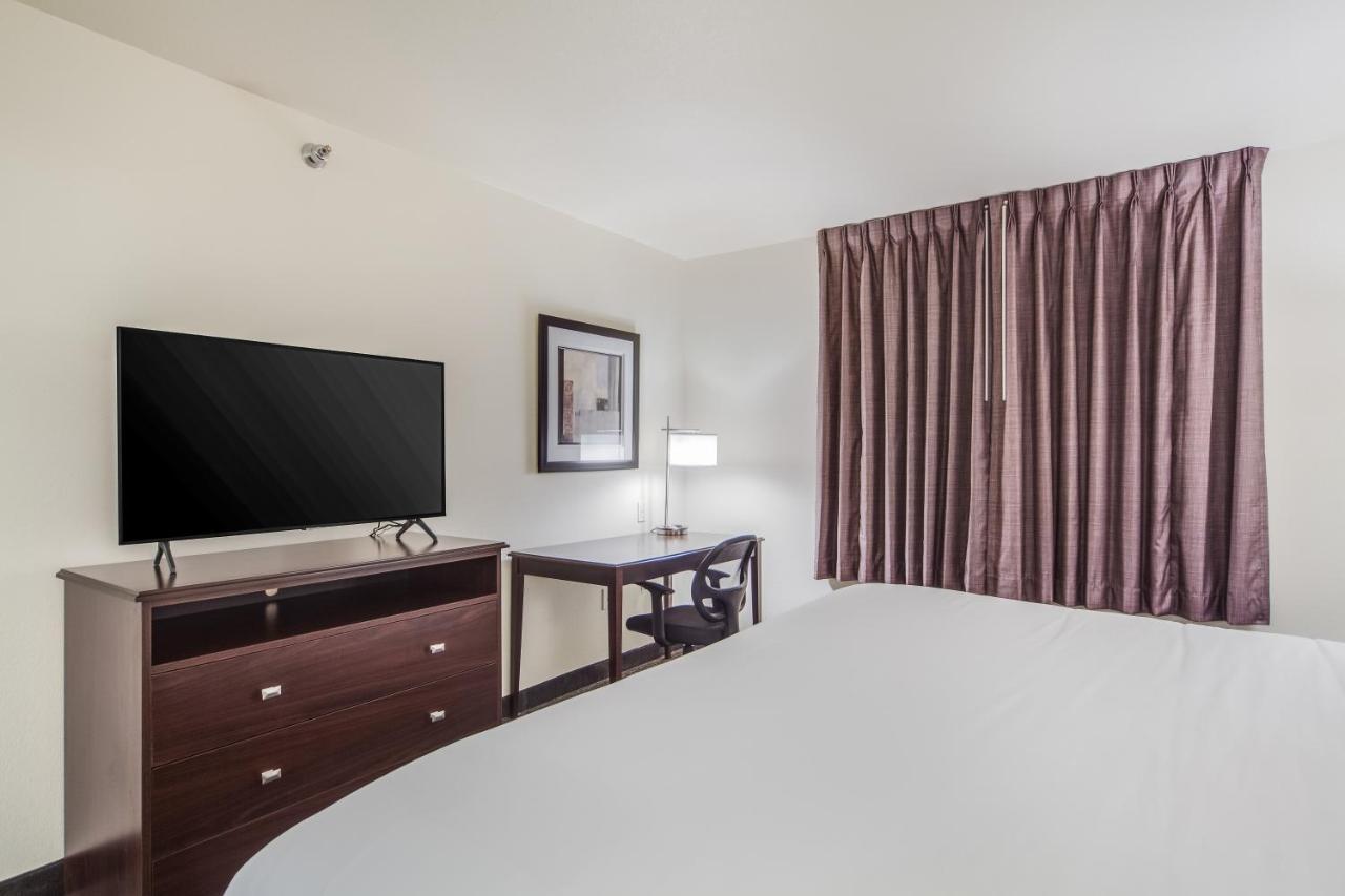 Cobblestone Hotel & Suites - Cozad Dış mekan fotoğraf